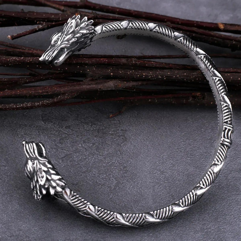 

1pc Wolf Bracelet Bracelet Jewelry