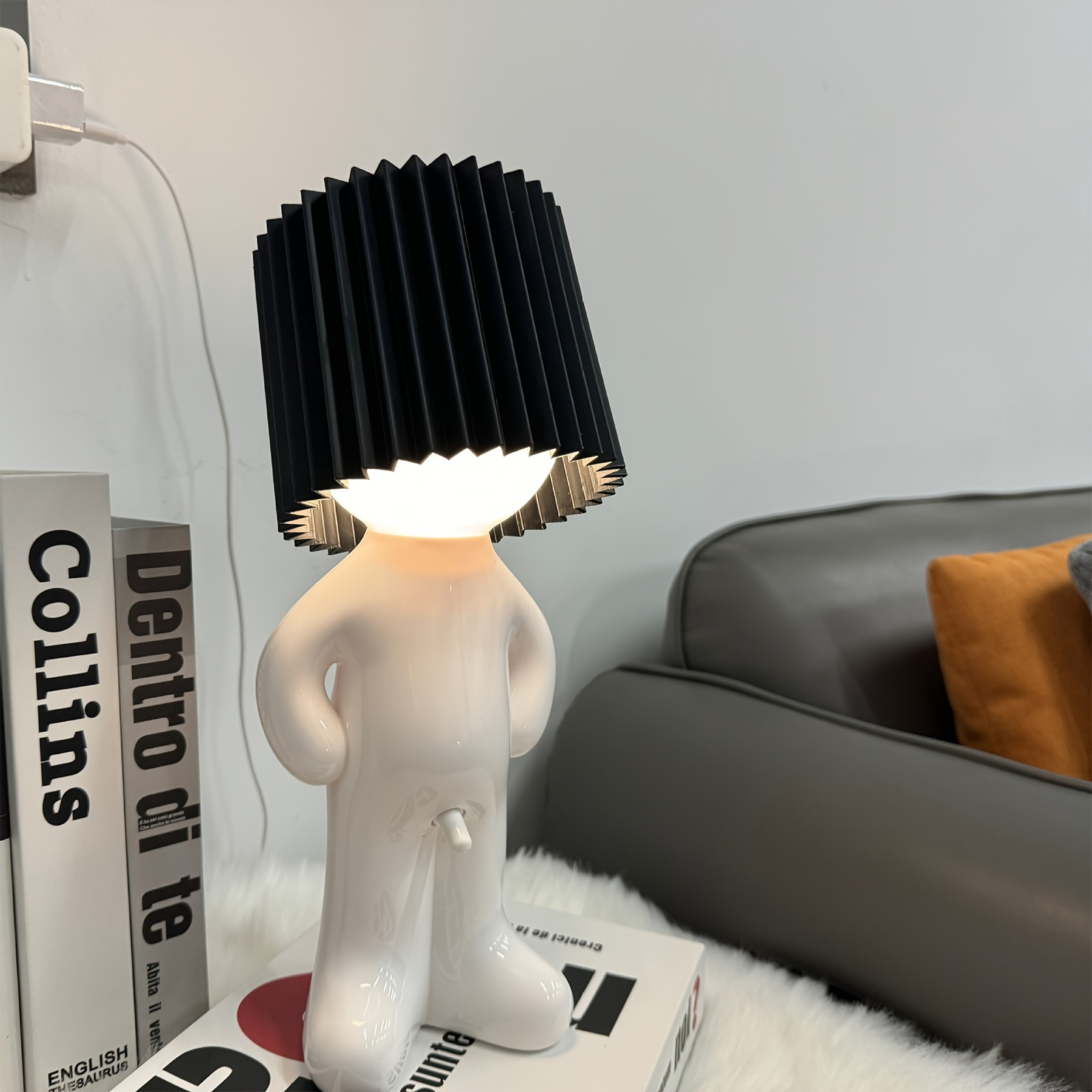 1pc Shy Man LED Table Lamp, Art Deco Style USB Powered Desk Light, 36V Corded Novelty Home Decor, Toggle Switch Control, Creative Gag Gift for Multiple Rooms - No Battery
