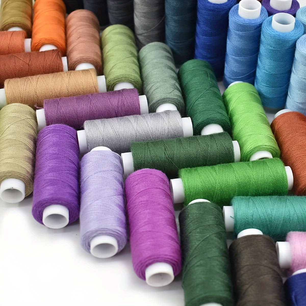 

20 Rouleaux de Fil À Coudre En Polyester de Couleur Mêlée Pour Les Amateurs de La Couture Et Les Débutants