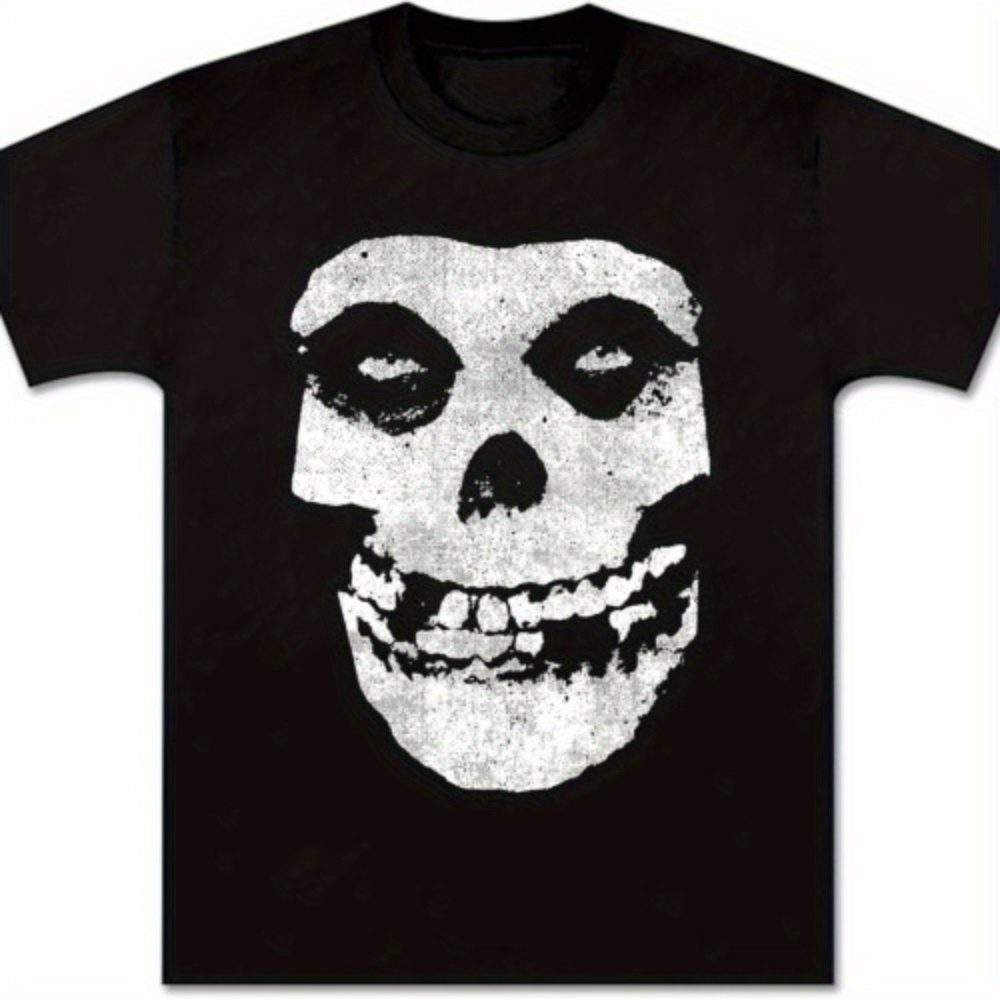 

Distressed Skull Graphic For Man Women Fit