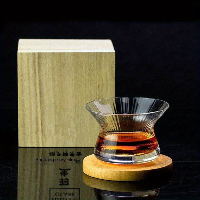 HANYU Japanese-Inspired Crystal Whiskey Glass with Wooden Gift Box