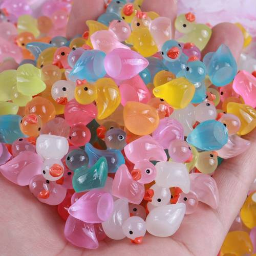 30 60 90pcs random color duck luminous miniature resin statue garden animal decoration miniature landscape decoration outdoor patio decoration fish tank decoration diy keychain ideal birthday party gift and home decor