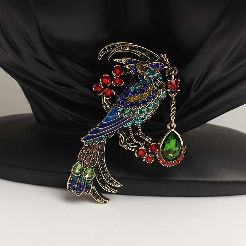 luxurious punk enamel and     brooch novelty cartoon design for women details 2