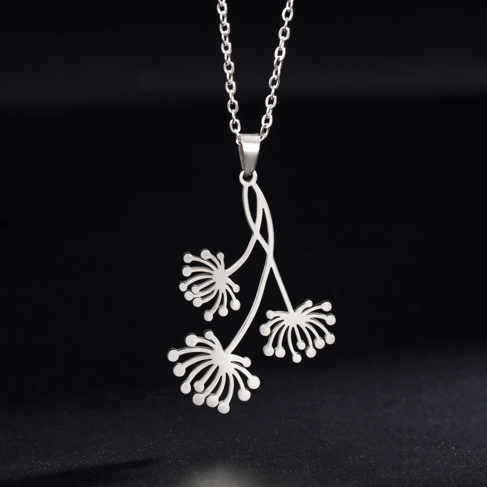 

A Stylish Dandelion Pendant Necklace For Men And Women, Made Of Stainless Steel, With A Bohemian And Elegant Design. , Weddings, Bridesmaids, And As A Gift For Jewelry Lovers. New Arrival.