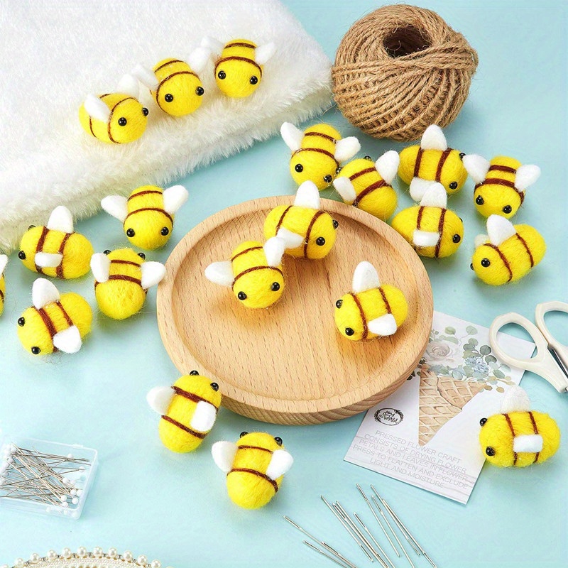 

5pcs Soft Plush Bee Toy For Kittens & Small Cats,interactive, Attracts Cats' Attention And Pets' Boredom, Without Battery