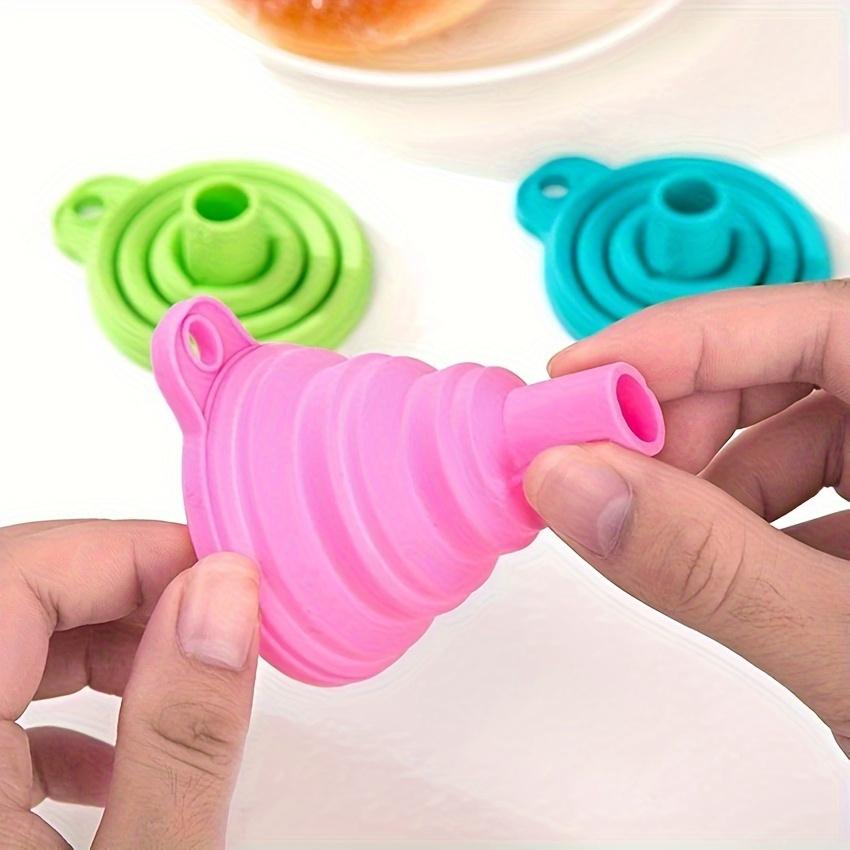 1pc FlexiFunnel Collapsible Silicone Funnel - Flexible & Space-Saving Design for Kitchen & Restaurant Use - Ideal for Pouring Liquids, Jams, Beans - Random Color