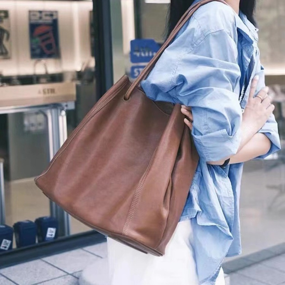 

New Commuting Large Capacity Genuine Leather Bucket Bag Shoulder Tote Bag Handbag Women's Crossbody Bag