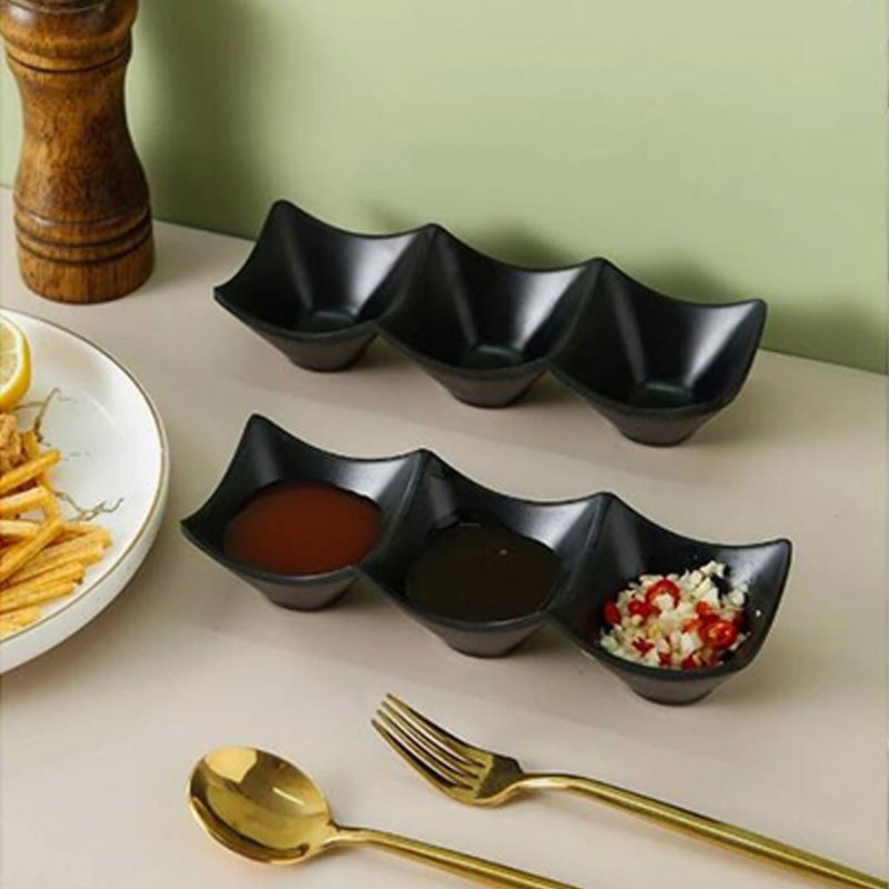 versatile 3 compartment   durable plastic condiment server for hot pot appetizers japanese flavors     use Product details 1