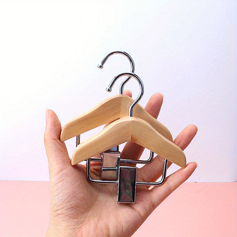 

Mini Clothes Hanger