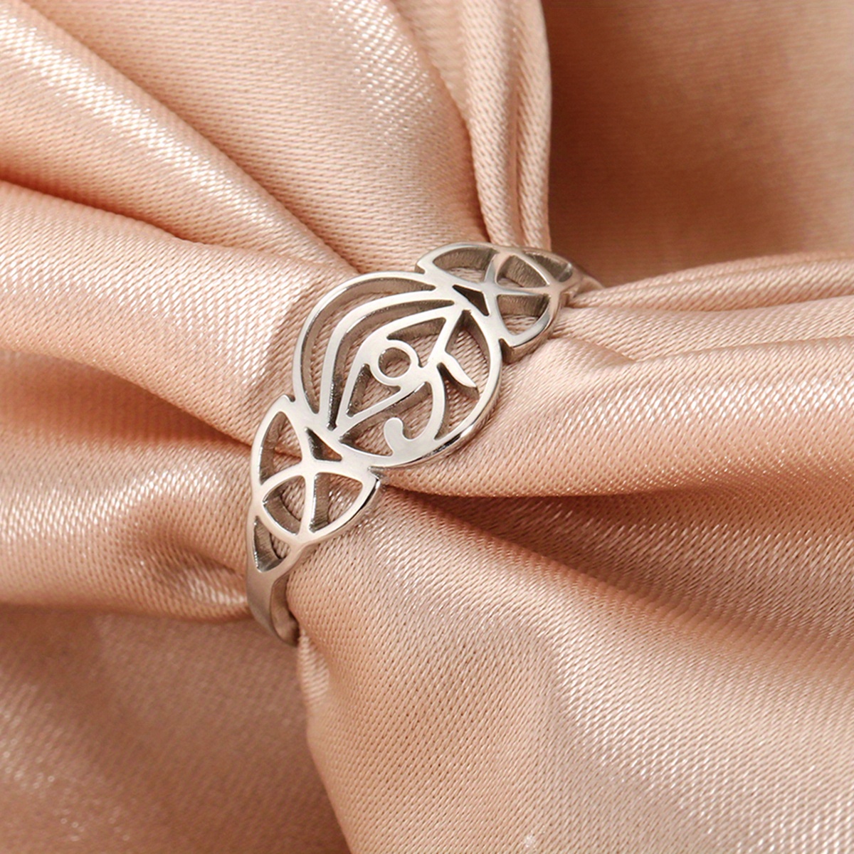 Eye of Horus Egyptian Knot Ring — Stainless Steel Men's Ring