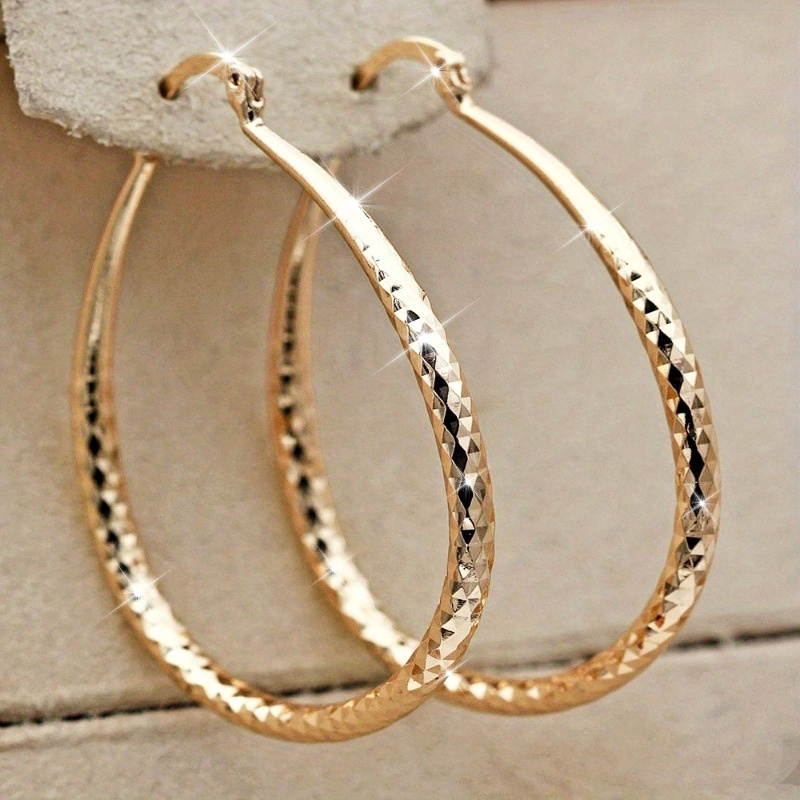 

- Embossing, Silvery , Ear Jewelry
