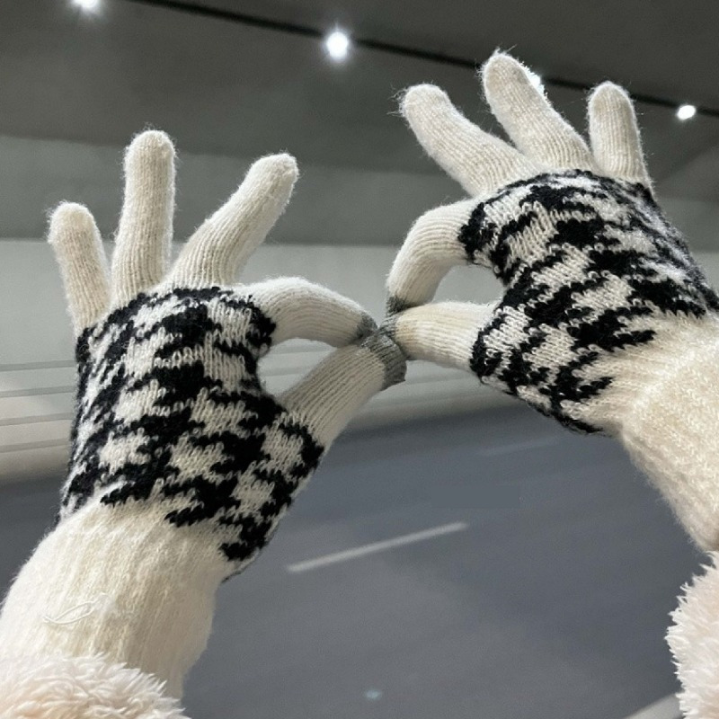 

Unisex Touchscreen-compatible Knit Gloves - Pattern Polyester Woven Winter Gloves For Outdoor Activities