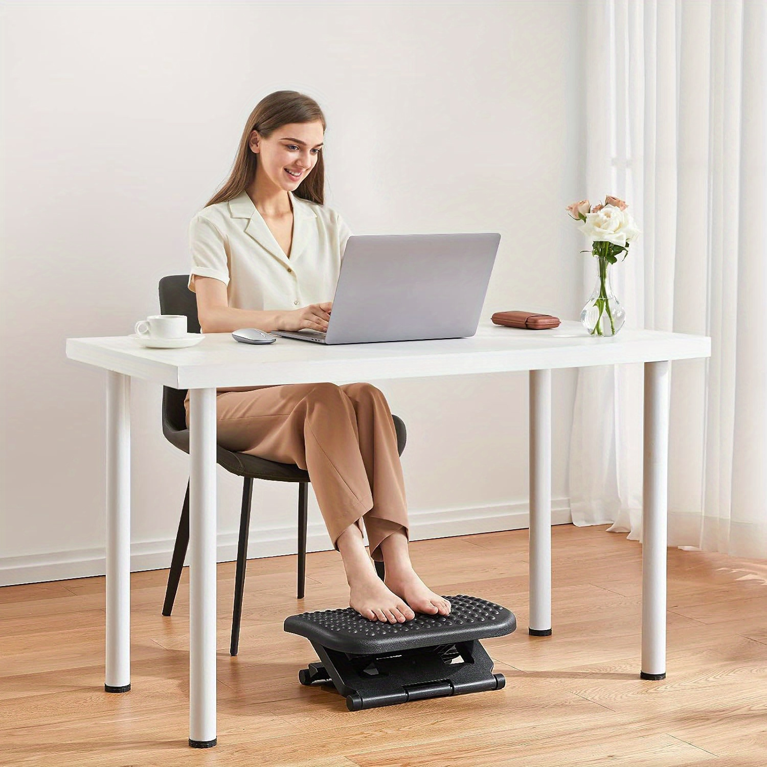 

Adjustable Desk Foot Pedal With Massage Rollers - Ergonomic Foot Pedal With 3 Height Adjustments And 30° Tilt For Home And Office