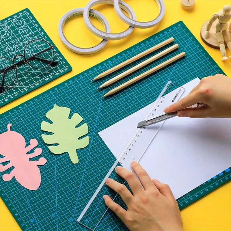 

Crafting Kit: A3 Self- Cutting Mat, Rotary Cutter & Knife With Soft Measuring Tape - Quilting, Sewing & Scrapbooking Projects, Abs Material