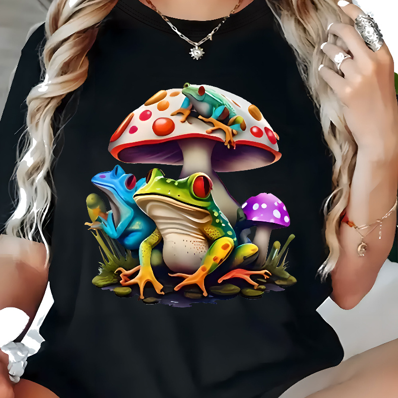 

Plus Size Graphic T- For Women - Polyester And Elastane , , Tee Slight , , Pattern