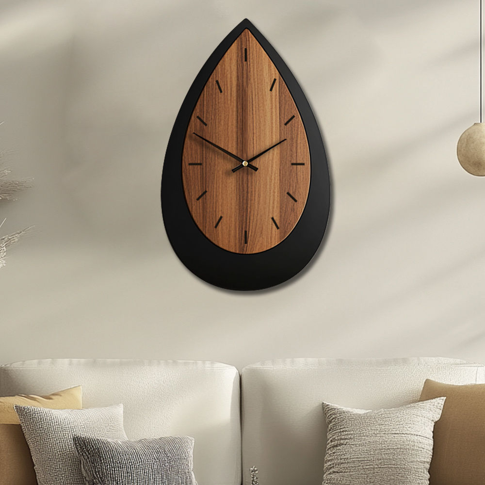 Artistic Silent Wall Clock Made of Decorative Wood in an Irregular Shape, Battery-Operated. Available in Sizes 14, 16, And 45.72 cm, This Vintage Wooden Clock Is Perfect for Home Decor in The Kitchen, Living Room, Bedroom, Or Office