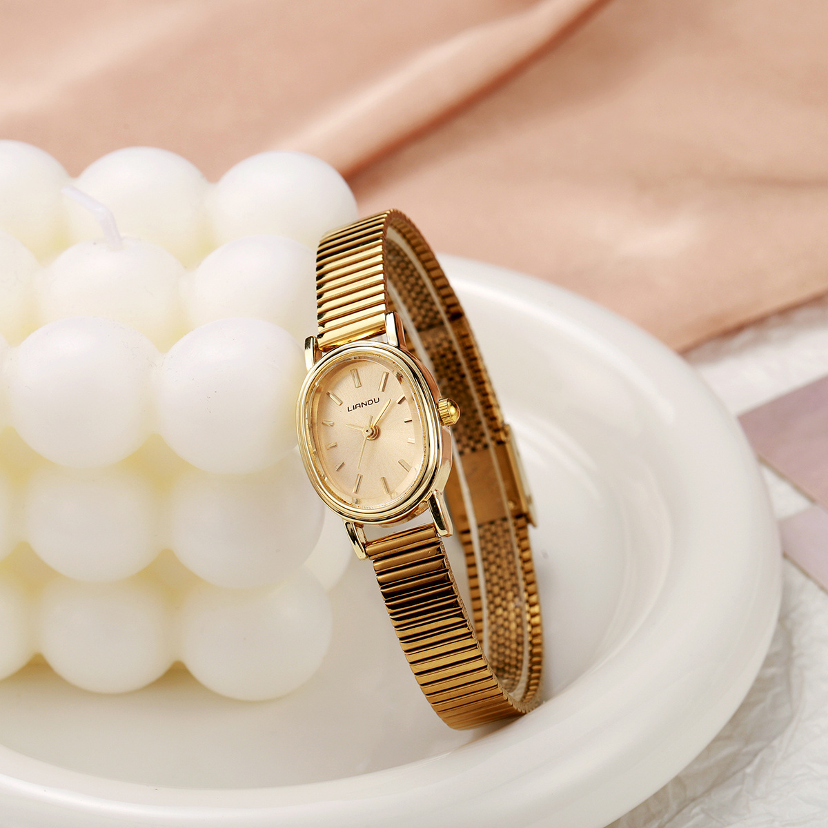 womens vintage elegant quartz wristwatch oval face - Temu  display picture 1