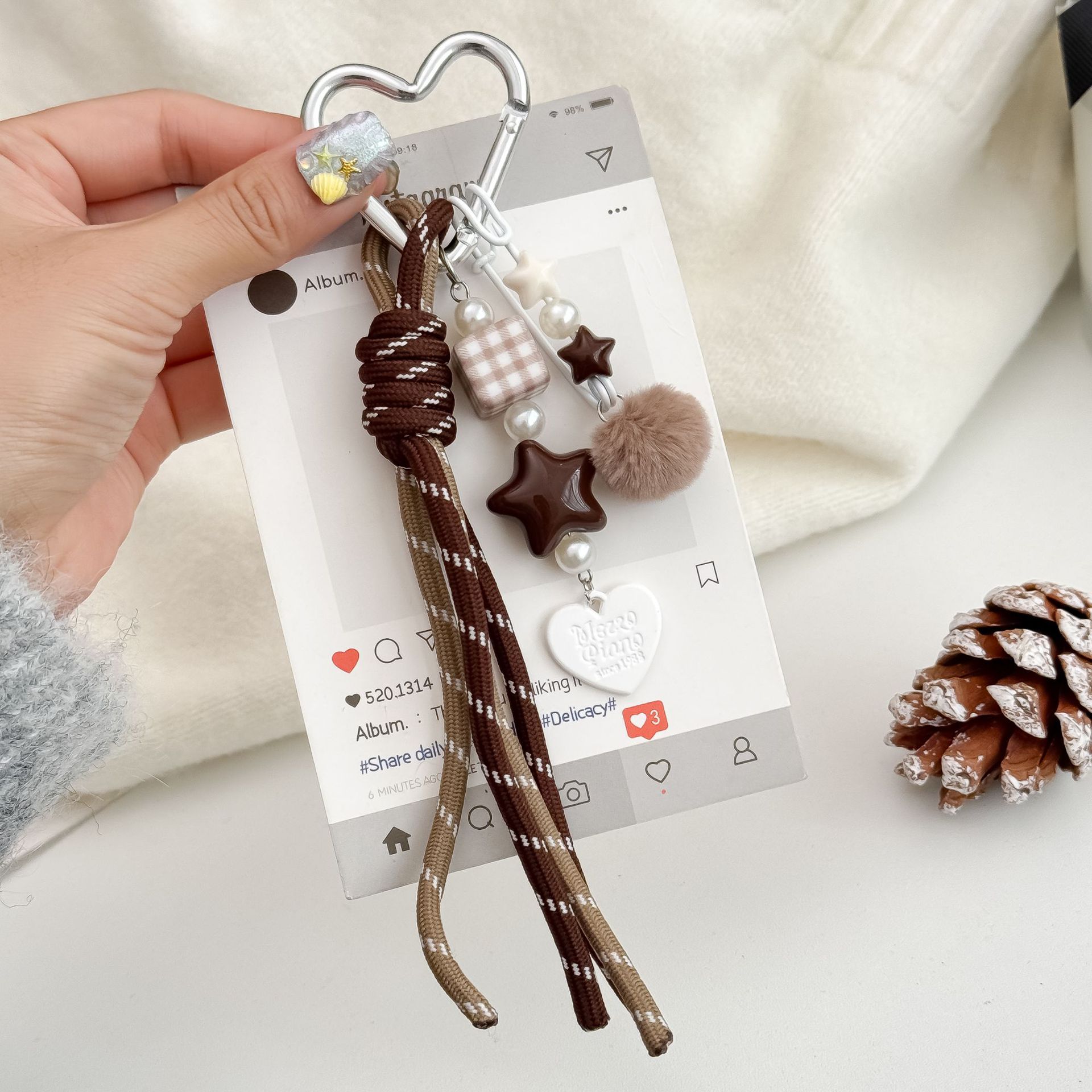 Image of 2d Flat, 1pc Cute Woven Keychain With Heart-shaped Charm & Camera Compatible Clip - Compatible For Keys, Bags, Belt Loops Accessory - Unisex Gift For & (ideal For Camera Lovers)