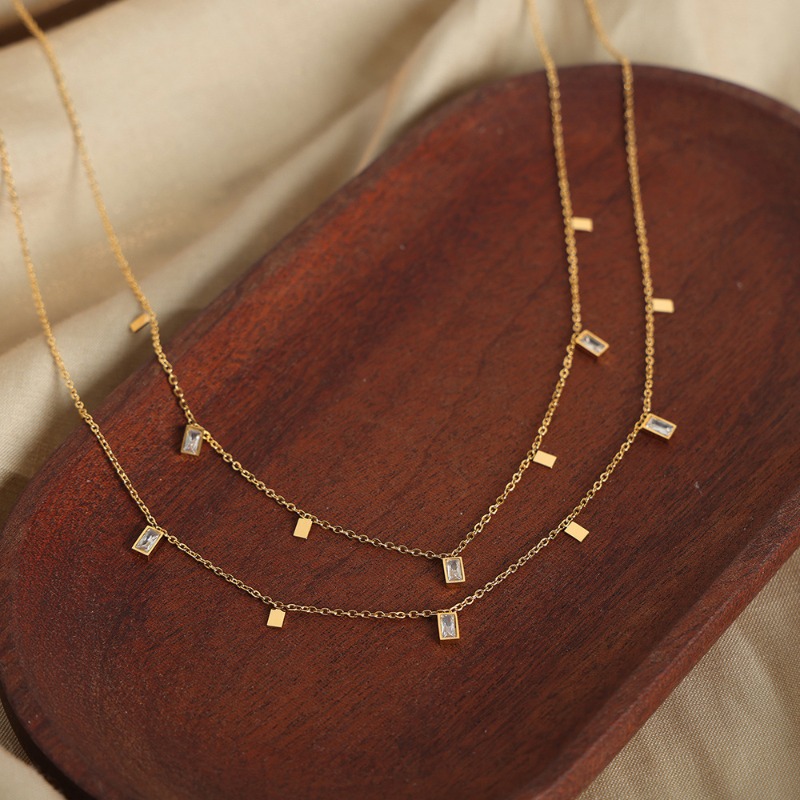 Elegant Square Pendant Necklace with Synthetic Zirconia