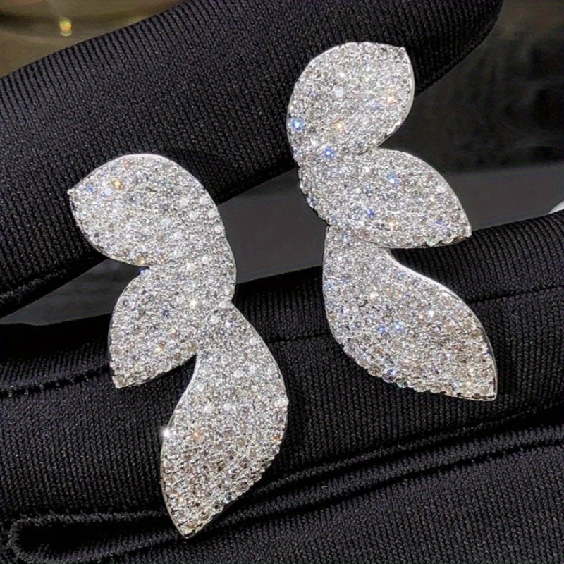 Image of 1 Pair Women's Fashion Stud Earrings, Luxurious Full Pave Sparkling Synthetic Zirconia Leaf Petal Earrings, Elegant Women' Wear Wedding Banquet Party Temperament Ear Jewelry