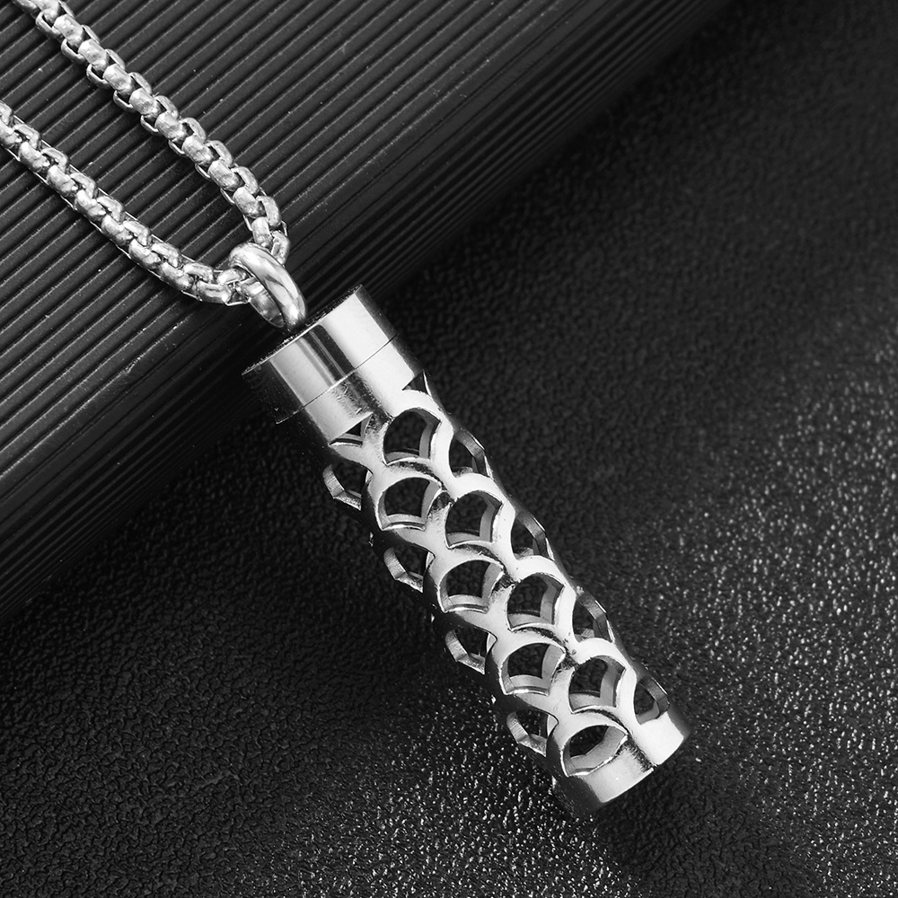 TEMU Collier Parfum en Acier Inoxydable Élégant avec Pendentif Aromathérapie et Tampons Parfumés, Design Cylindrique - Accessoire Haut de Gamme,