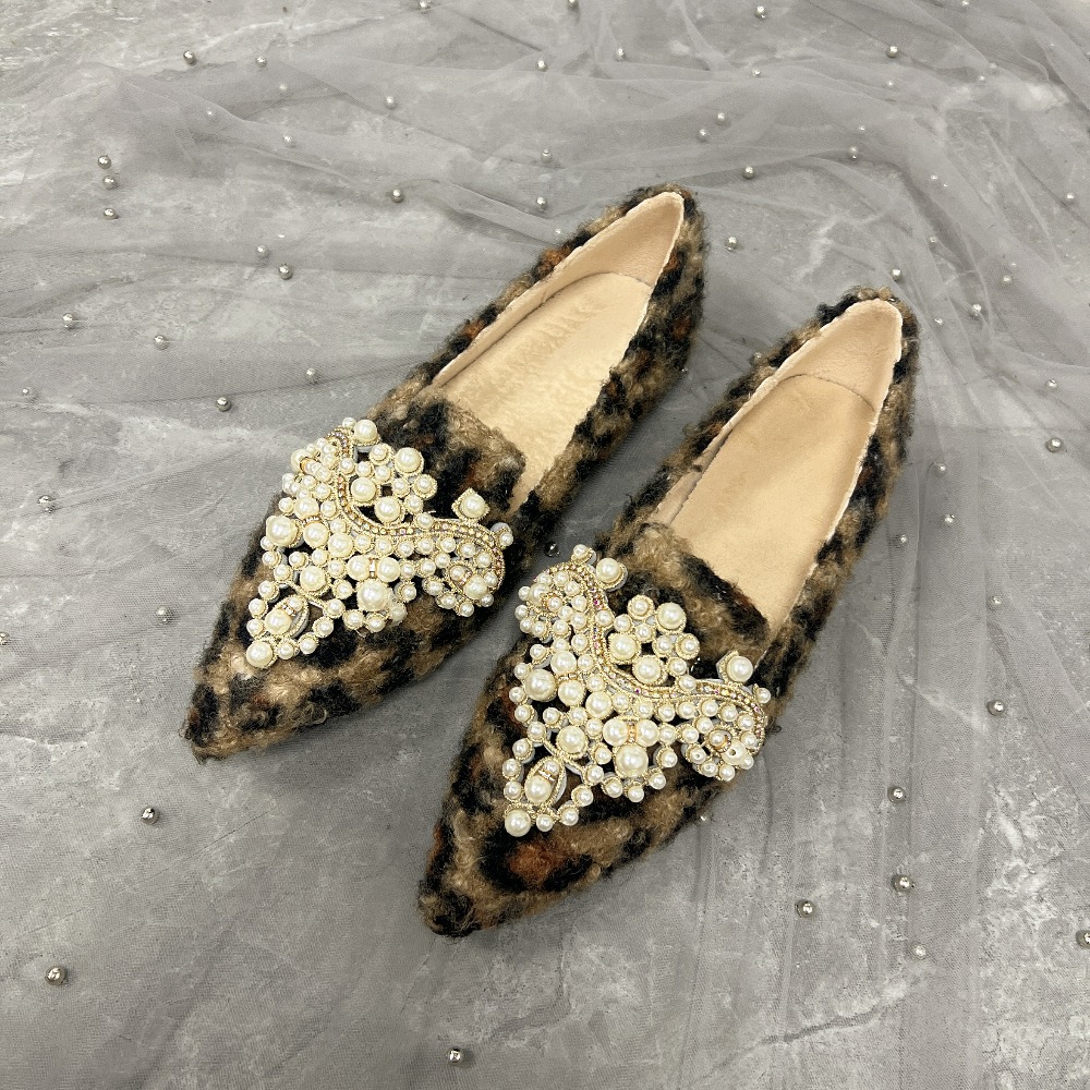 TEMU Vintage Court Leopard Print Crown Pointed Toe Furry Loafers For Women, Autumn/winter Soft Sole Shallow Mouth Plush Lined Flat Shoes, Gorgeous