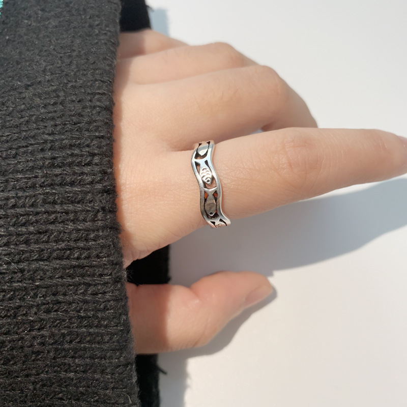 Vintage Geometric Line Border Fish Ring, Gift for Friends