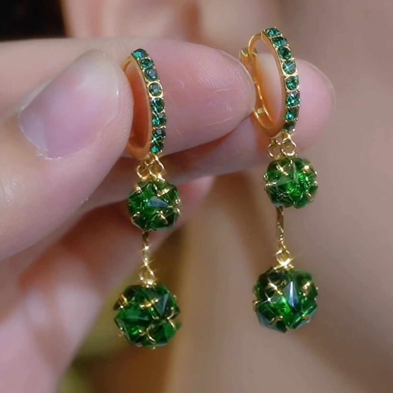 TEMU 1 Pair Short Video Style Vintage Luxurious Exquisite Party Vacation Matching Round Pendant Hoop Earrings