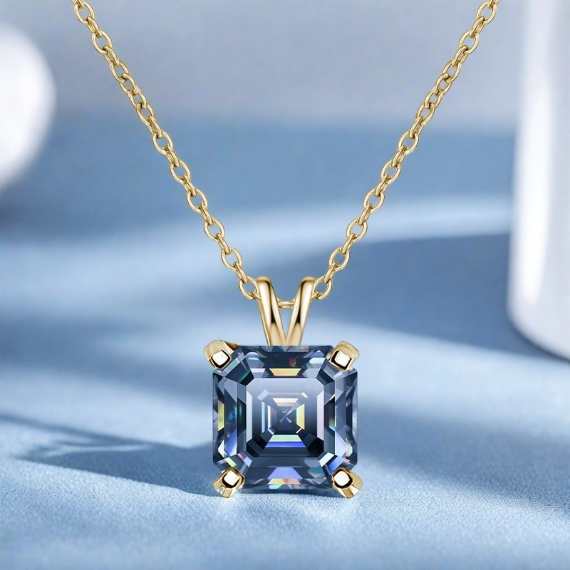 Moissanite Pendant Necklace in S925 Sterling Silver