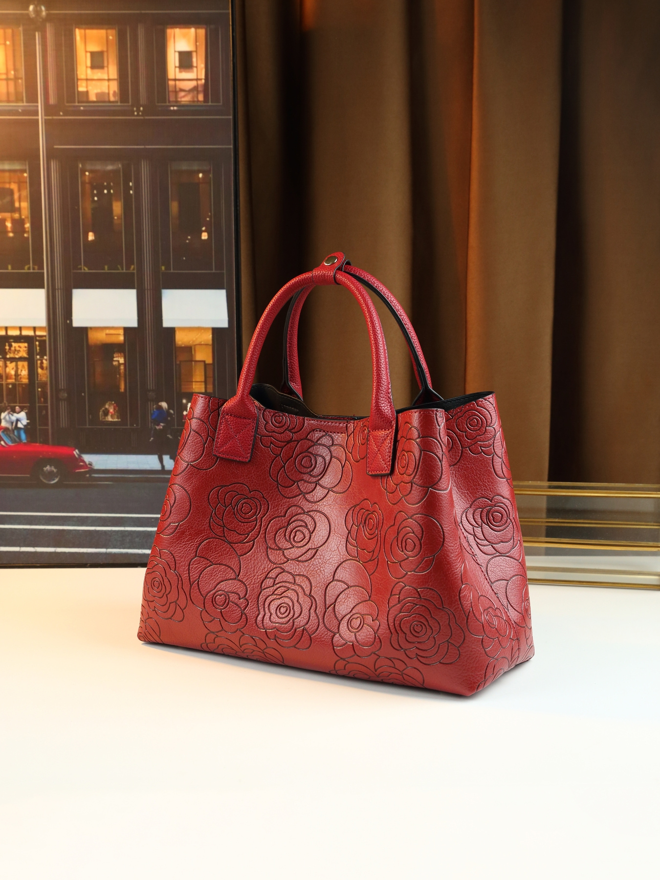 Bag interior large capacity