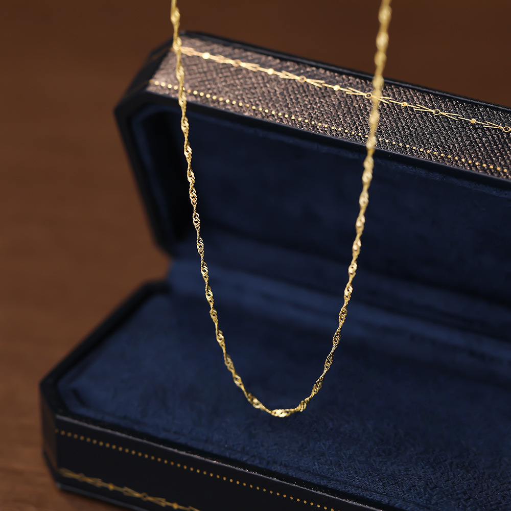 A Easy And Elegant Shimmering Fine Women's Necklace 18k Gold-plated Stainless Steel Clavicle Chain Exquisite Necklace Non-fading Neck Chain ' Jewelry