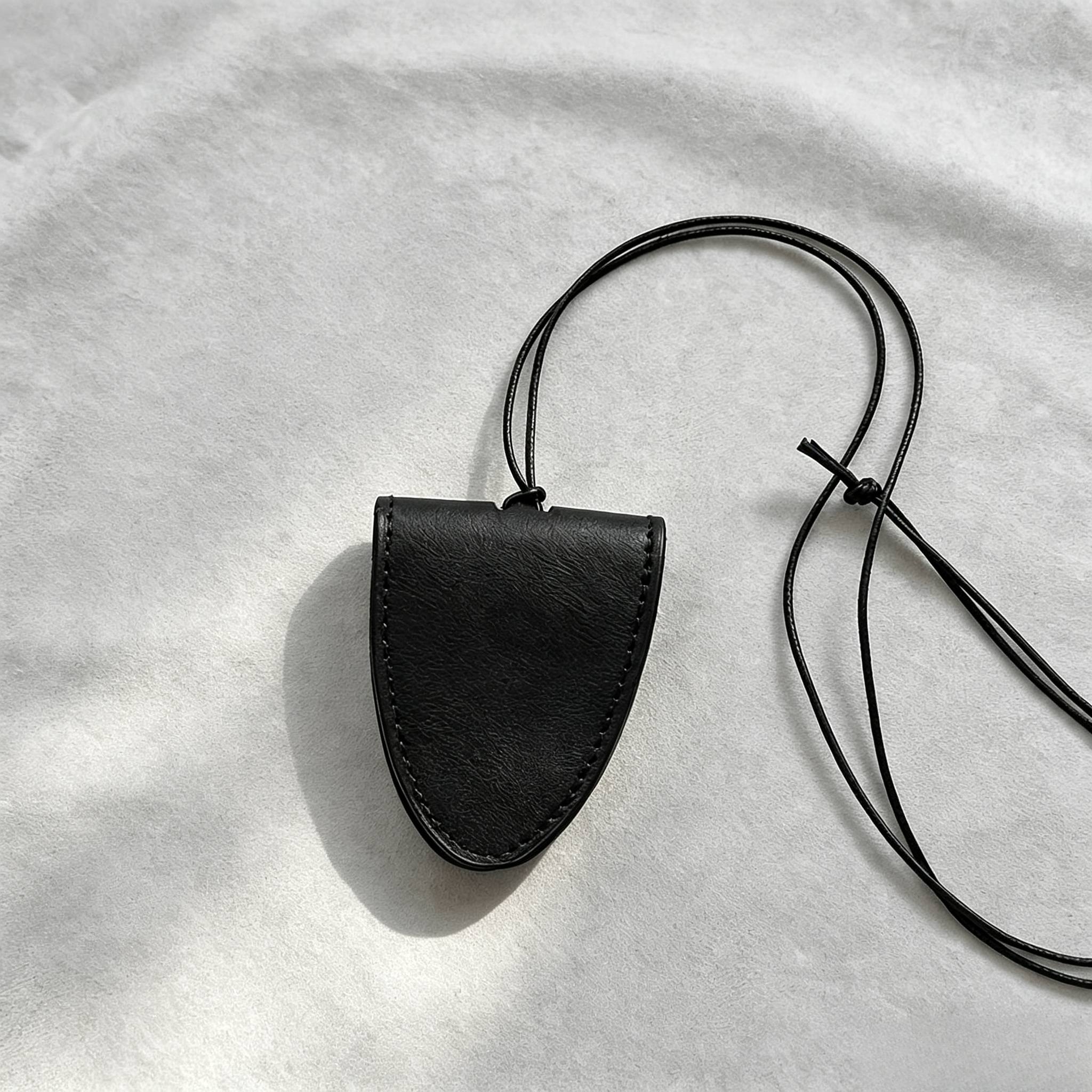 TEMU Eyeglass Storage Pouch With Hanging Accessory, Featuring A Long Neck-hanging Chain For Conveniently , Preventing Loss When Hanging Glasses. A