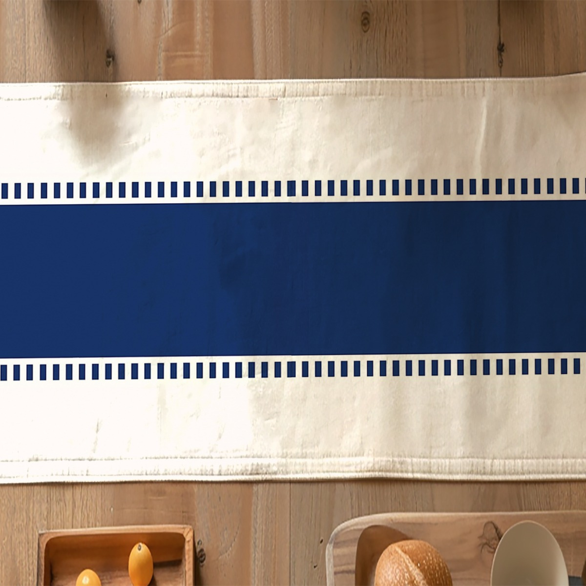 TEMU Navy Blue And White Striped Table Runner Made Of 1pc Of Polyester, Featuring A . Ideal For Decorating Kitchen And Dining Tables, Suitable For