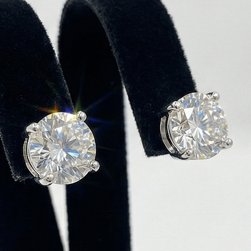 Women's 0.5/1/2/3 Carat Captivating Moissanite Stud Earrings