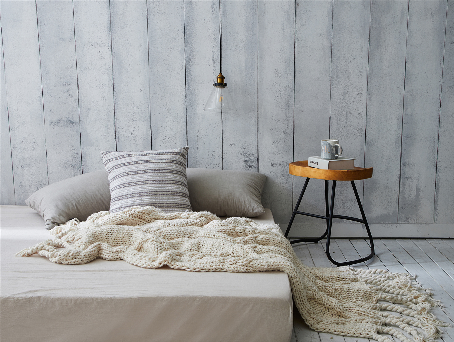 Tight- Acrylic Blanket, Handmade Coarse Blanket, Soft Home Decor Accessory, Office Nap Blanket, Air-conditioning Blanket, Sofa Blanket, Bed Runner, 1pc