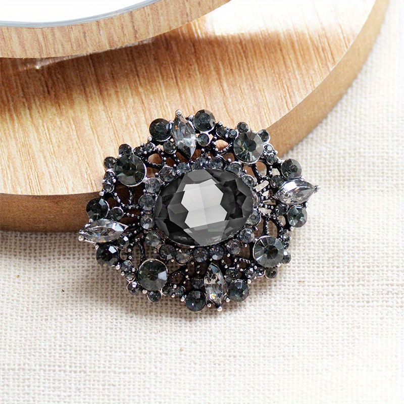 Image of Baroque Style Black Rhinestone Brooch, Women's Fashionable , Suitable For Weddings And Formal Occasions, Perfect Exquisite Holiday Gifts, Additions