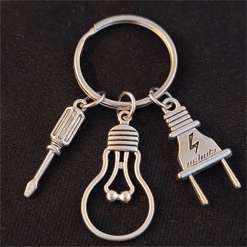 1pc Electrician Theme Keychain, With Screwdriver, Light Bulb, And Electrical Icons- Alloy, Vintage Style- Backpacks, Gift For Father And Grandfather