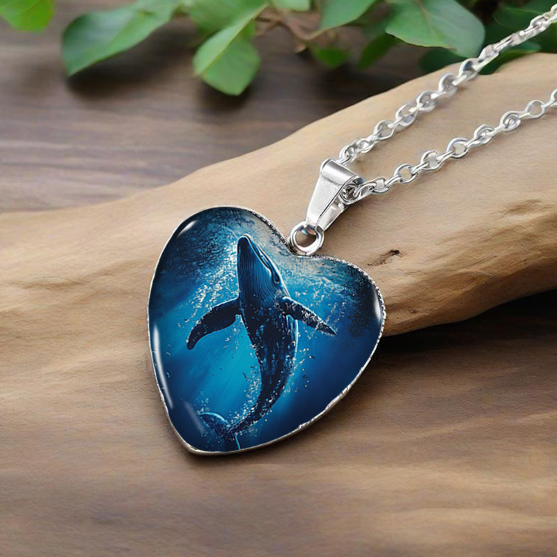 E-shop Unterwasser-Wal Herzförmige Halskette Glasanhänger Handgefertigter Herren Schmuck
