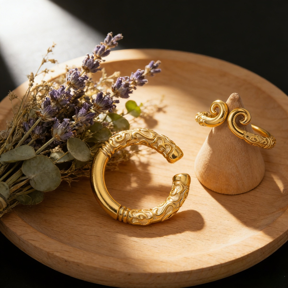 2pcs Golden Hoop & Black Wukong Couple Ring Set, Vintage Style
