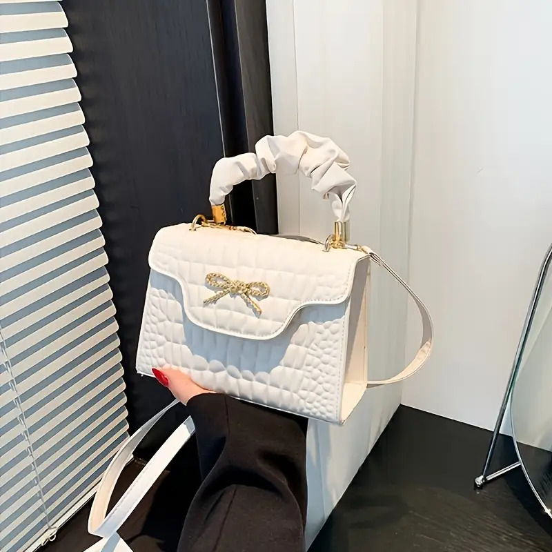 Quilted Pu Leather Handbag With Rhinestone Bow And Crossbody Strap_voghion.com