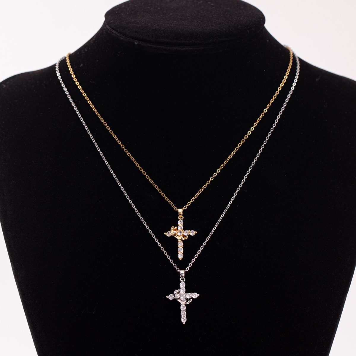 Light Luxury Crown and Cross Copper Pendant Necklace
