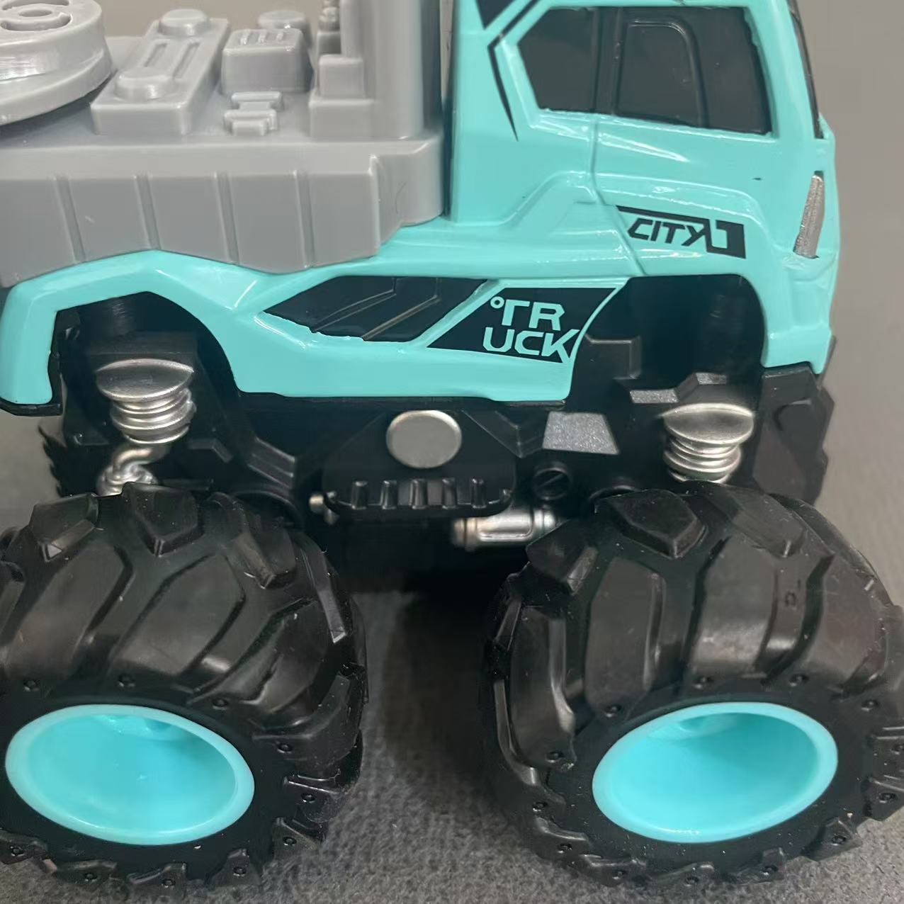 Eight-Wheel Heavy Duty Truck Toy with Alloy Front Pull Trailer Cargo Truck Push Forward