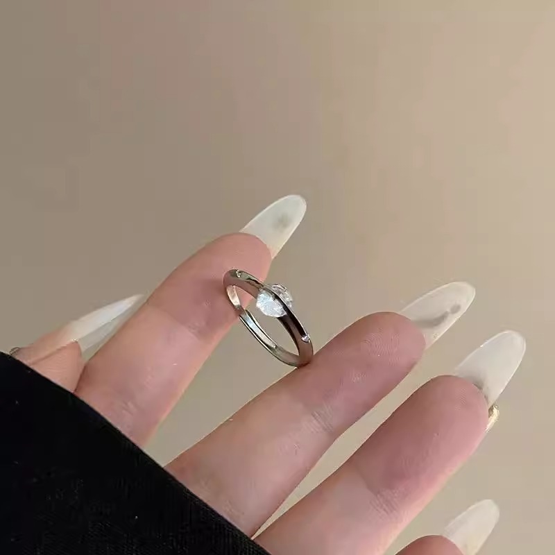 1pc rotatable ring for women adjustable stainless steel band with sparkling cubic zirconia vintage elegant design for daily wear gift   year round versatile accessory gift for her sophisticated style durable jewelry Product details 1