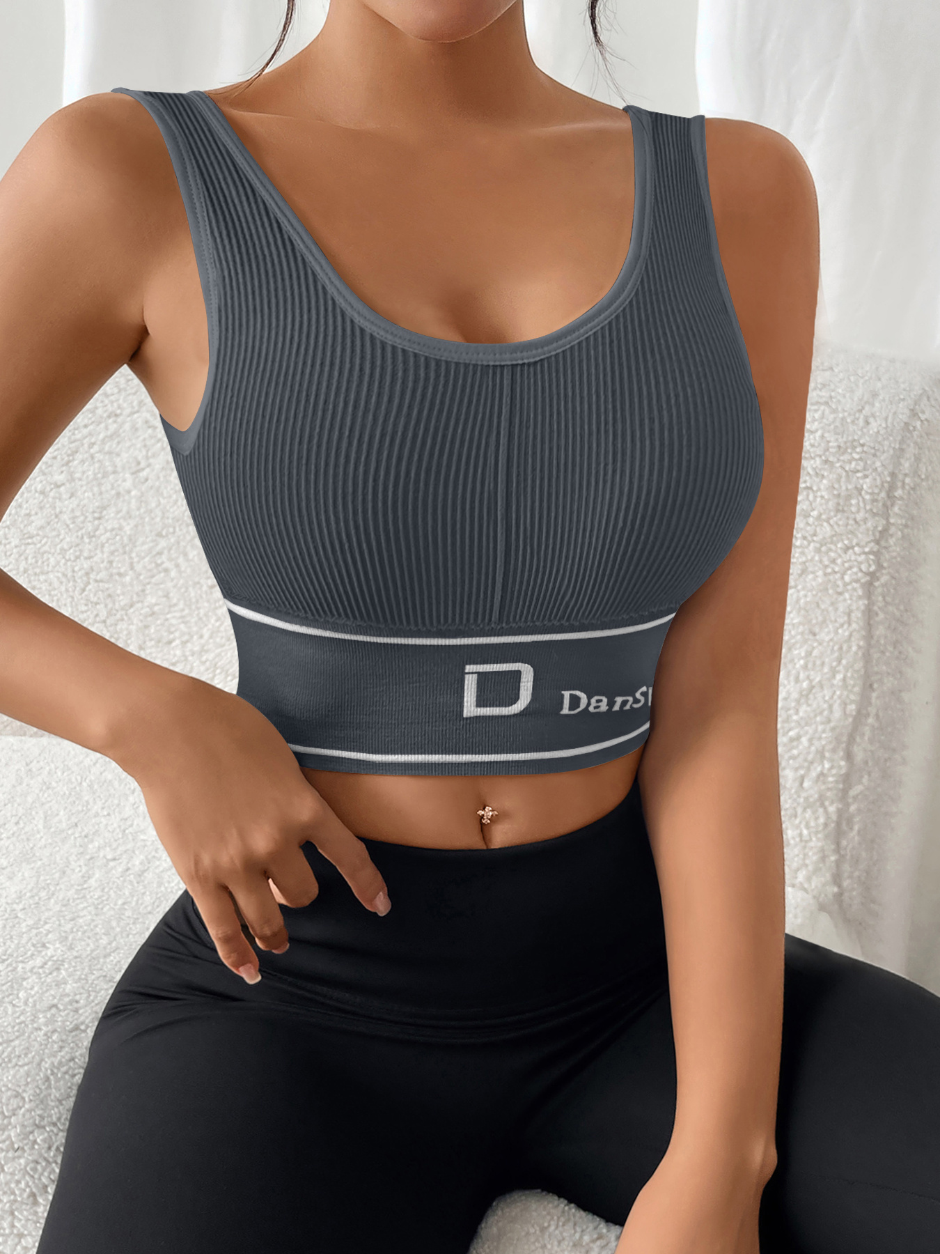 DanShen Women's High-Support Sports Bra - Wireless, Padded, Stretchy Nylon Blend for Yoga & Running, Mint Green Ribbed Design with White Logo, Machine Washable