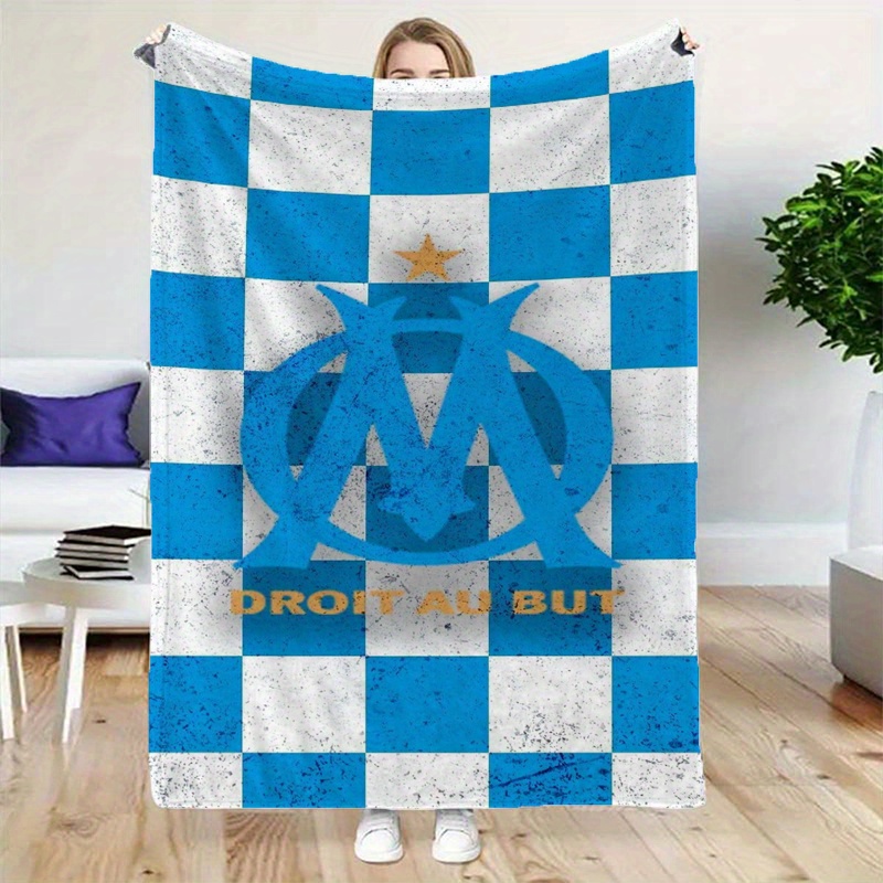 

Football Club Print Flannel Blanket, Soft And Comfortable Creative Theme Pattern Warm Companion Multifunctional Nap Blanket And Small Blanket