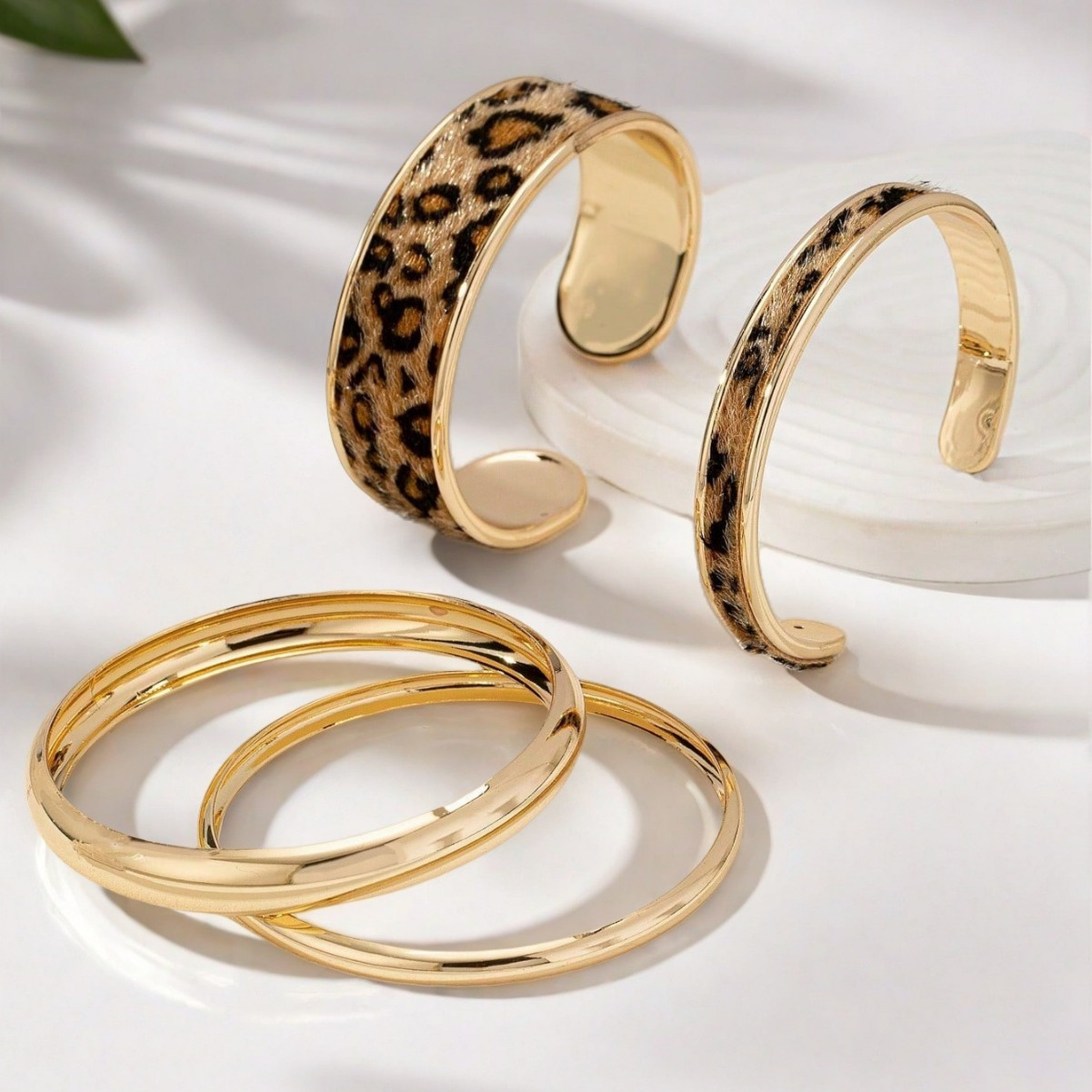 TEMU Hot Sweet Cool Leopard Print Bracelet Smooth Layered Wristband Set Street Fashion Accessories
