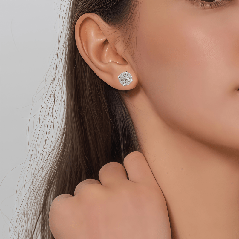 925 Silvery 0.5 Carat*2 Princess Cut Moissanite Classic Fashion Versatile Hypoallergenic Stud Earrings, High-Quality Unisex Couple Earrings Suitable for Daily Wear, Weddings, Vacations, Dates, Gatherings, Banquets, Parties, Mother's Day, Father's Day
