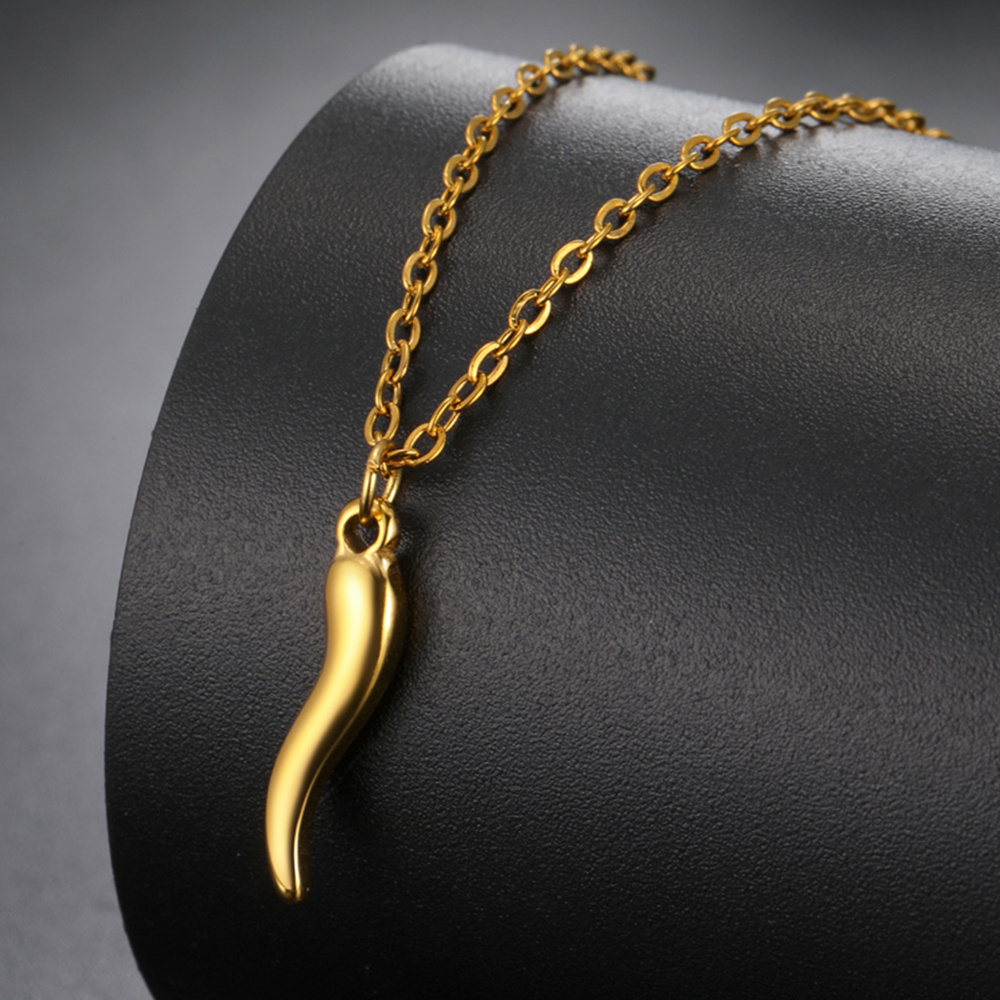 1pc Men's Chili Stainless Steel Necklace, Small Hot Pepper Pendant Jewelry Gift For Valentine's Day