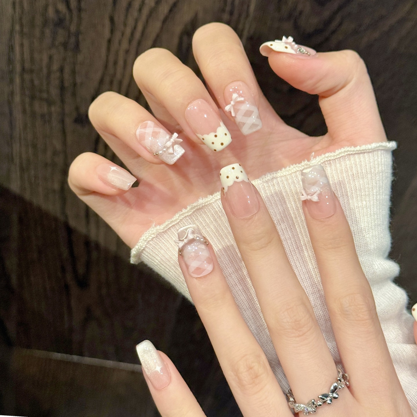 TEMU Pure Handmade Nail Art Set Yh-w439 # 10pcs Short Nail Art, Nude Pink Gradient Polka Dot Bow Nail Stickers, Diamond Pattern Cat Eye Fine Glitter