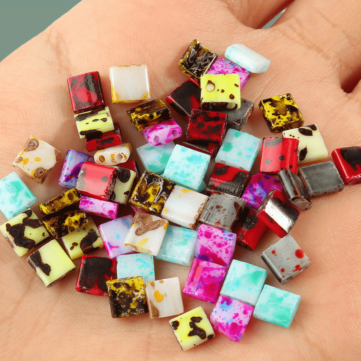 50Pcs Trendy DIY Beads 8x11mm Tibetan Silver Skull Charms Fit Br 並行輸入品 50pcs Cube Octagon Shape Colorful Acrylic Plastic 8mm 10mm 12mm